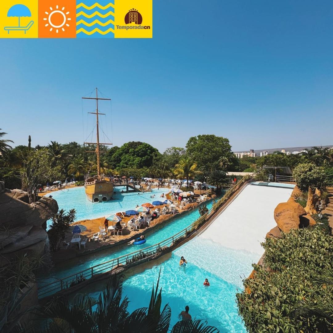 Piazza Com Acesso Ao Acqua Park Aparthotel Caldas Novas Buitenkant foto